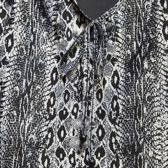 Avenue 3/4 sleeve tunic - Picture 2 of 4